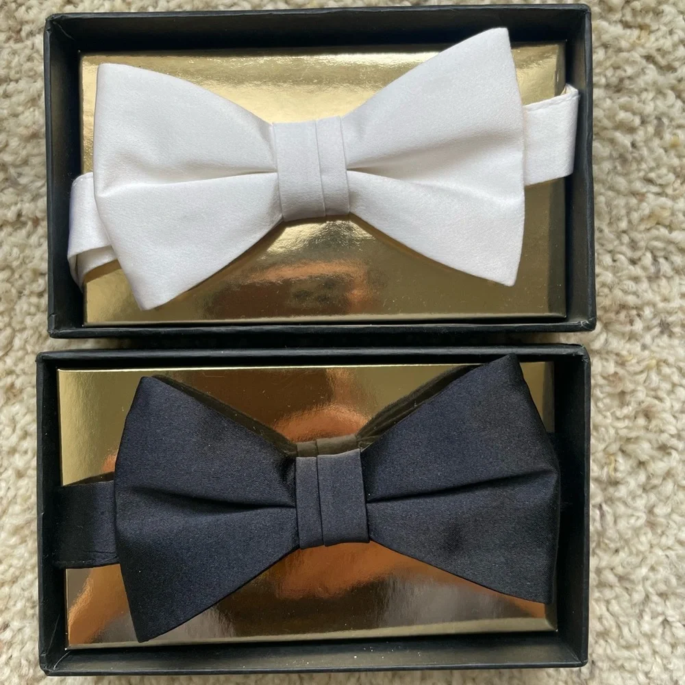 100% Silk Bowtie